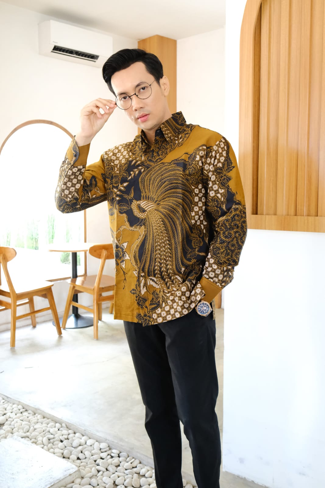 cover-CENDRAWASIH KUNING Kemeja Batik Pria Solo Lengan Panjang Lapis Furing BY BATIKSOLOAMANAH-1