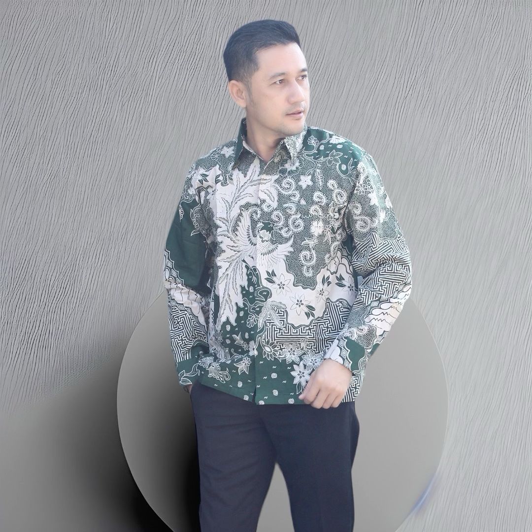 cover-MANUK GURDO Kemeja Batik Pria Solo Lengan Panjang Lapis Furing BY BATIKSOLOAMANAH-1