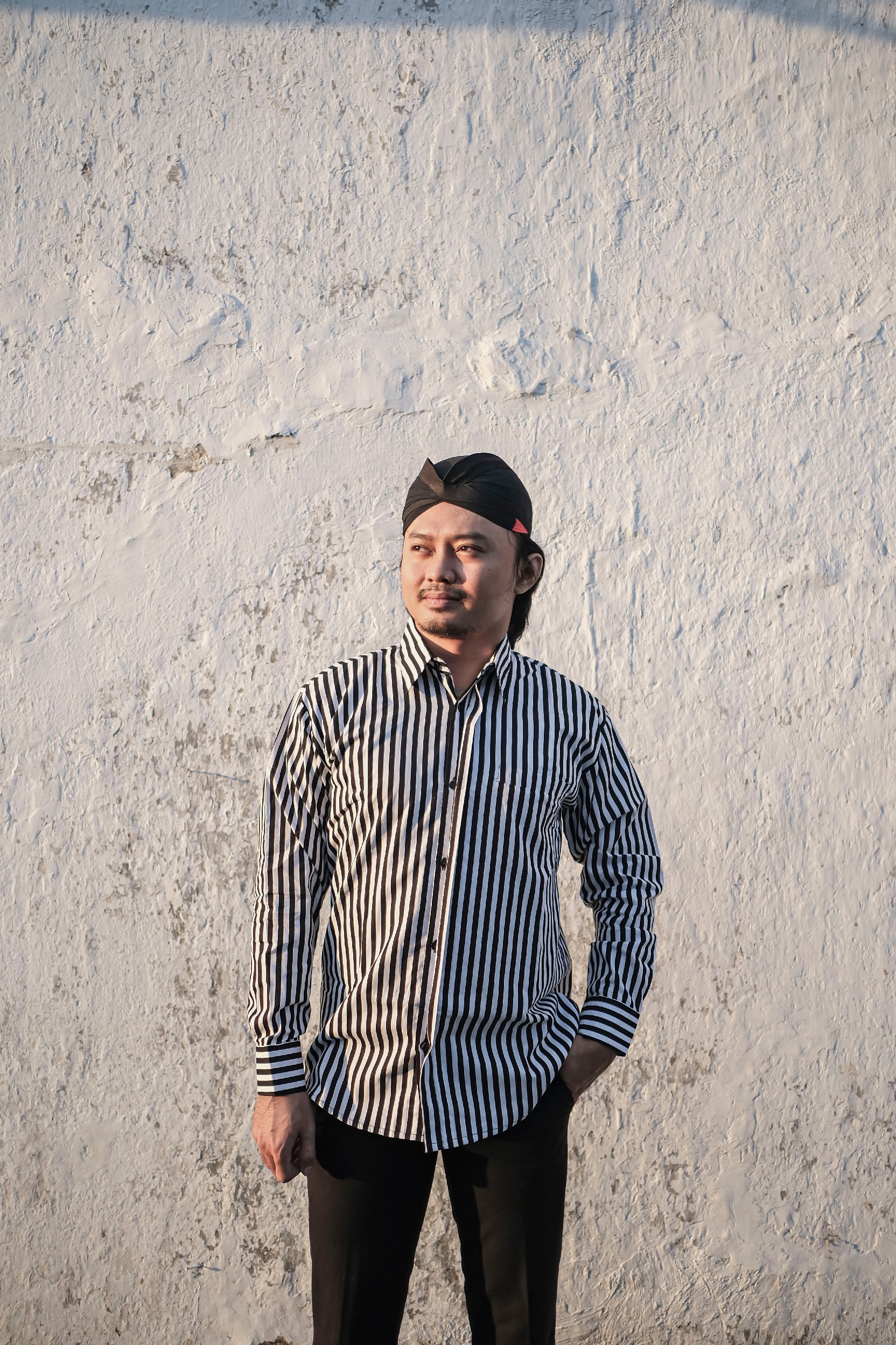 cover-LURIK PUTIH Kemeja Batik Pria Solo Lengan Panjang Lapis Furing BY Mbahblangkonsolo-1