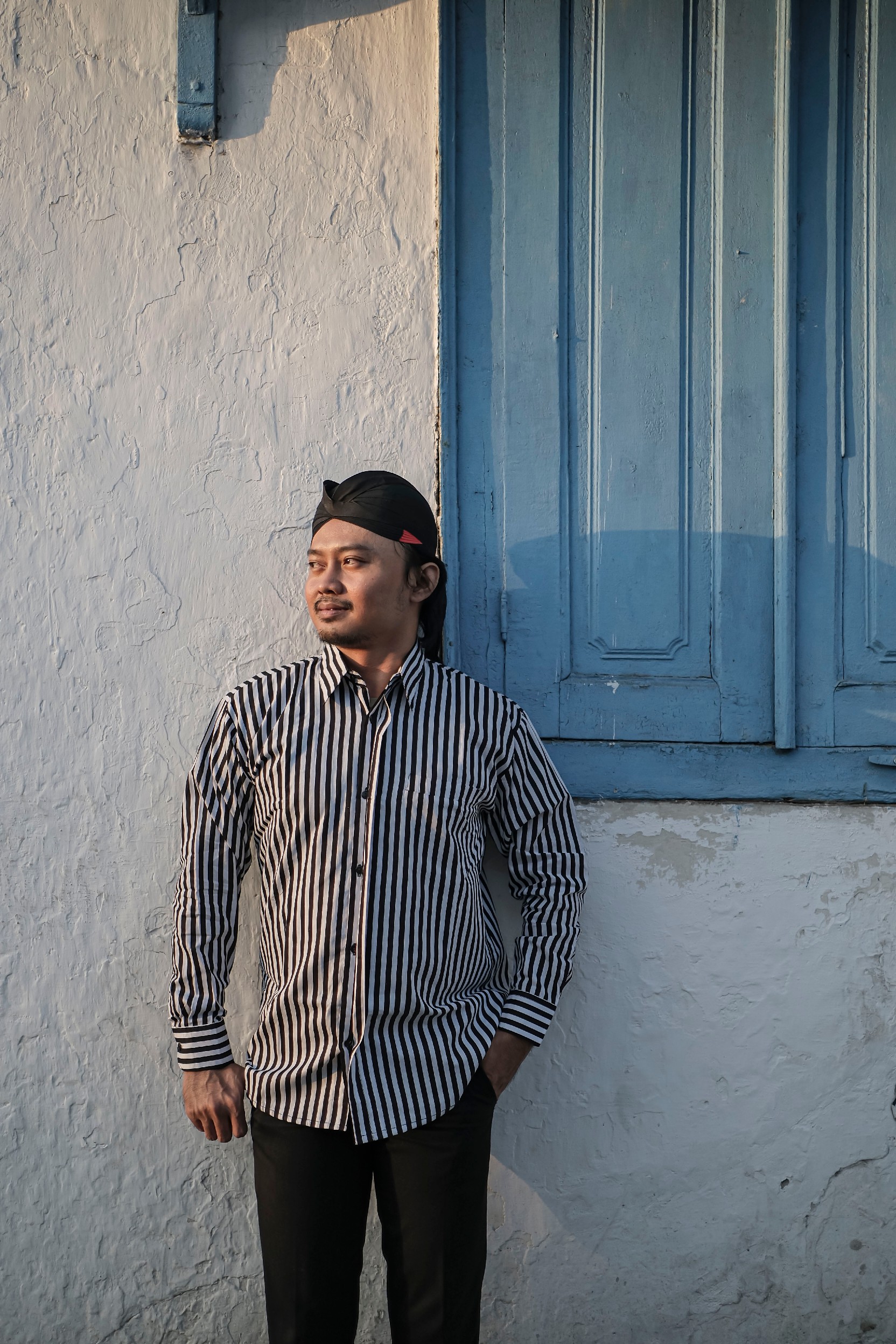 img-LURIK PUTIH Kemeja Batik Pria Solo Lengan Panjang Lapis Furing BY Mbahblangkonsolo-4