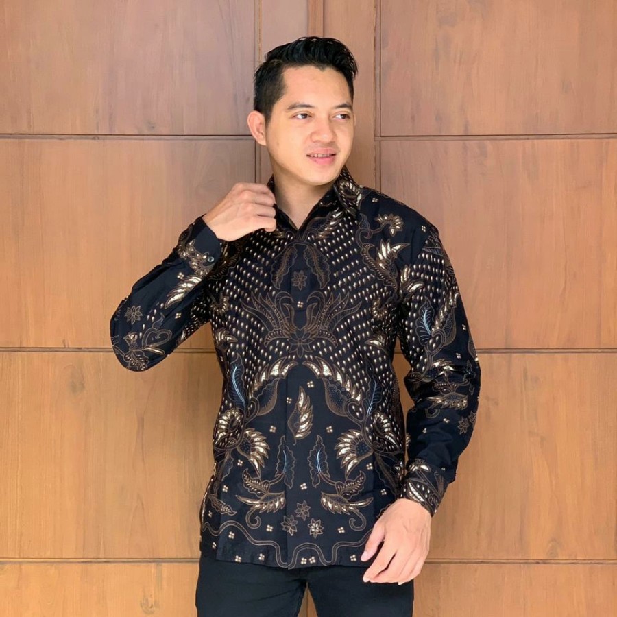 cover-ARIESWARA Kemeja Batik Pria Lapis Furing Bahan Katun Print BY BATIKSOLOAMANAH-1