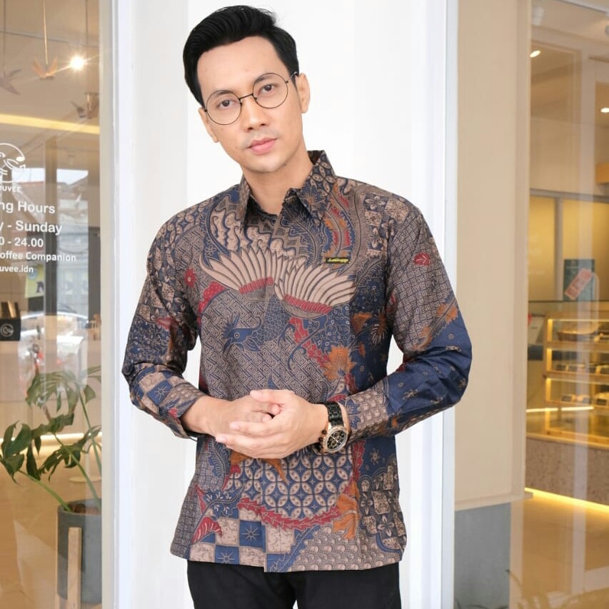 cover-Kemeja Batik Pria WIRYAWAN Bahan Katun Halus Full Furing BATIKSOLOAMANAH-1