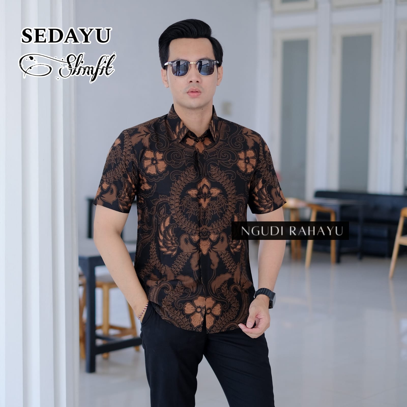 cover-SEDAYU Kemeja Batik Pria Solo Lengan Pendek Lapis Furing BY NGUDI RAHAYU-1