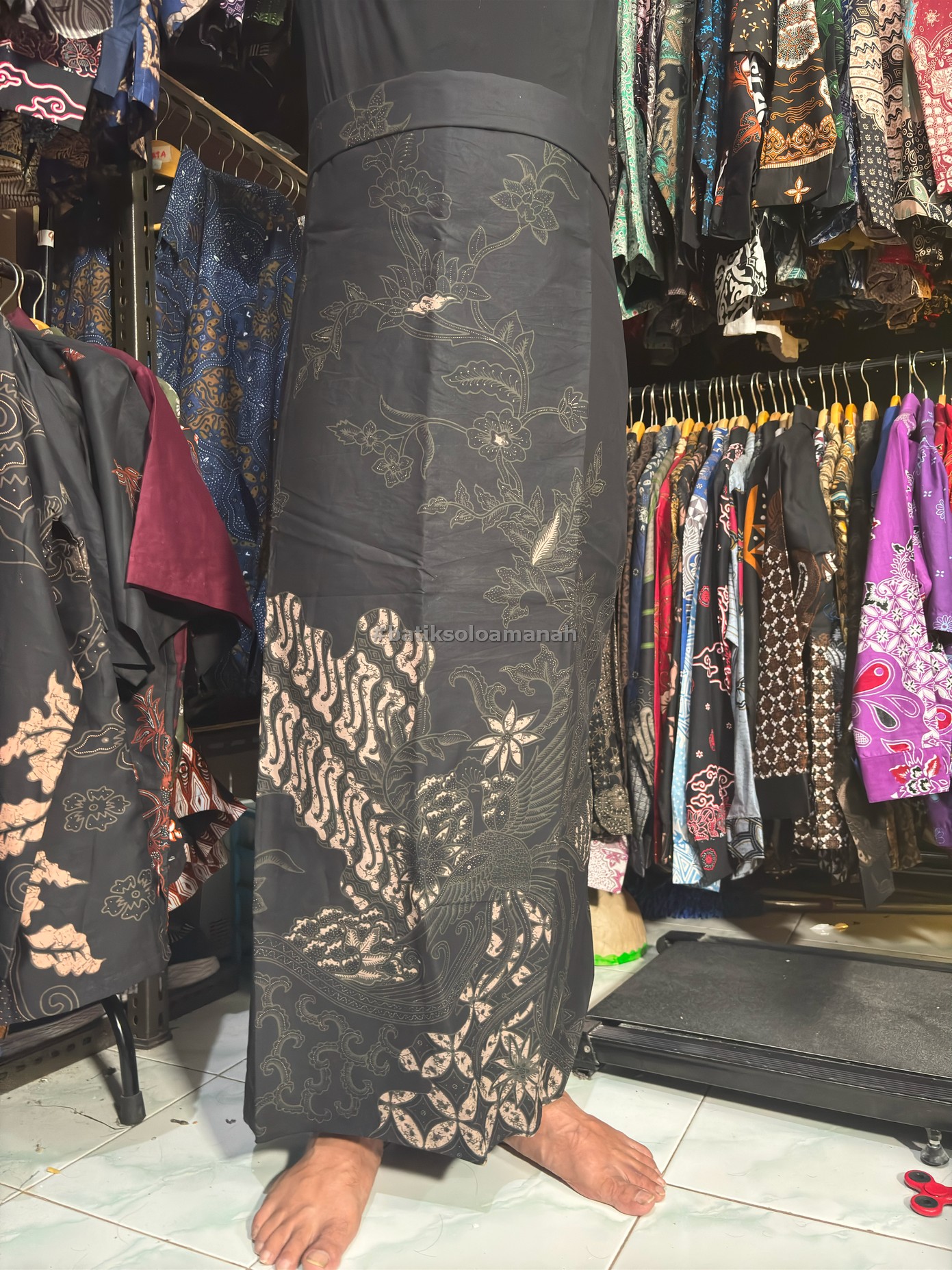 img-SARUNG BATIK SOLO PARANG LASEM KATUN HALUS PREMIUM MODERN BY BATIKSOLOAMANAH-2