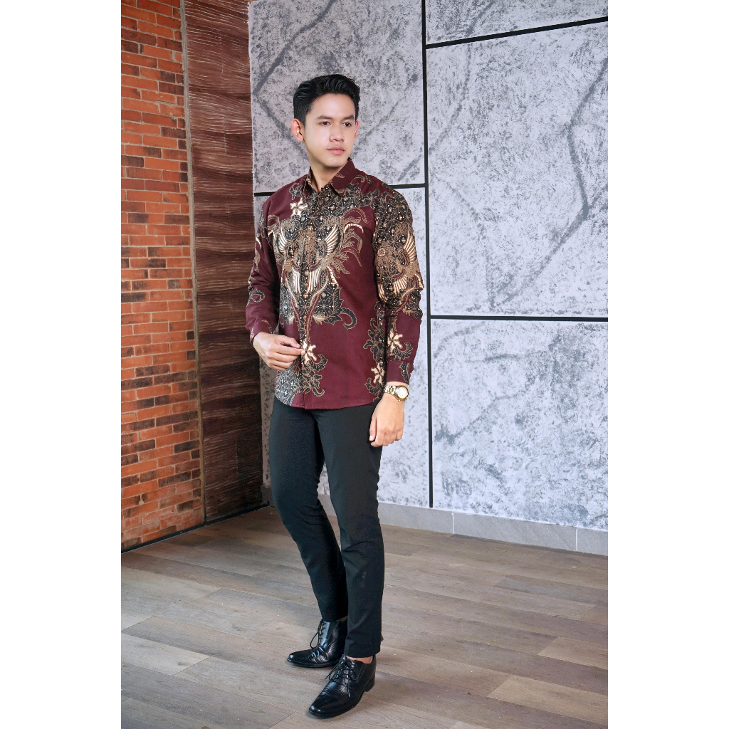img-PEKSI ATI Kemeja Batik Pria Solo Lengan Panjang Lapis Furing By BATIKSOLOAMANAH-5