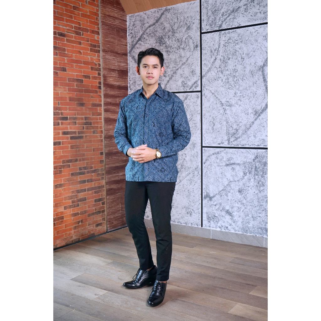 img-SIDOMUKTI BIRU Kemeja Batik Pria Solo Lengan Panjang Lapis Furing By BATIKSOLOAMANAH-3