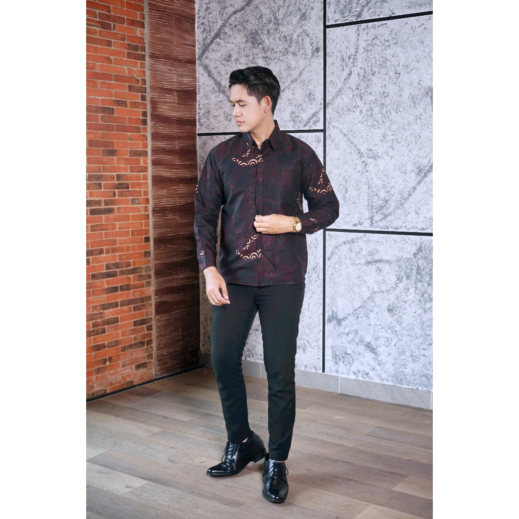 img-ABSTRAK KEMBANG Kemeja Batik Pria Solo Lengan Panjang Lapis Furing By BATIKSOLOAMANAH-2