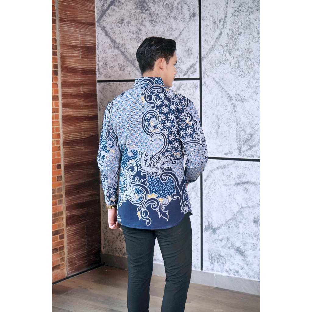 img-GEMILANG BIRU Kemeja Batik Pria Solo Lengan Panjang Lapis Furing By BATIKSOLOAMANAH-5