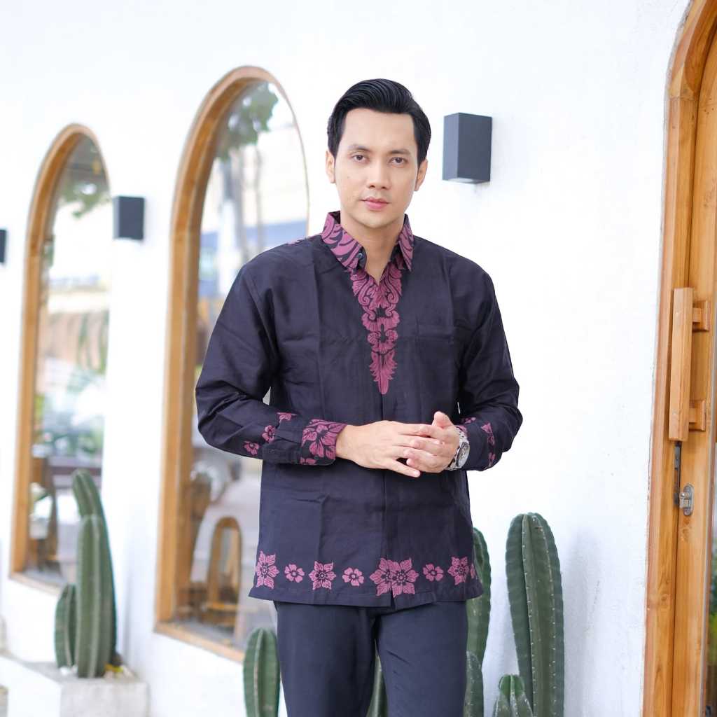 cover-KEMBANG RAMBAT Kemeja Batik Pria Solo Lengan Panjang Lapis Furing By BATIKSOLOAMANAH-1
