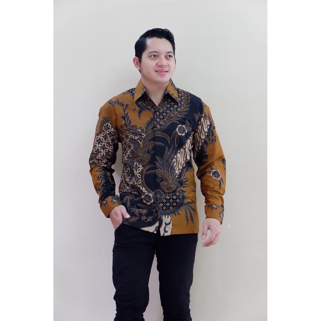 cover-JAYANEGARA KUNING Kemeja Batik Pria Solo Lengan Panjang Lapis Furing By BATIKSOLOAMANAH-1