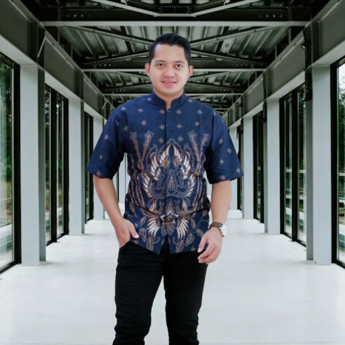 cover-KOKO AFTANA NAVY Kemeja Batik Pria Solo Lengan Pendek Lapis Furing By BATIKSOLOAMANAH-1