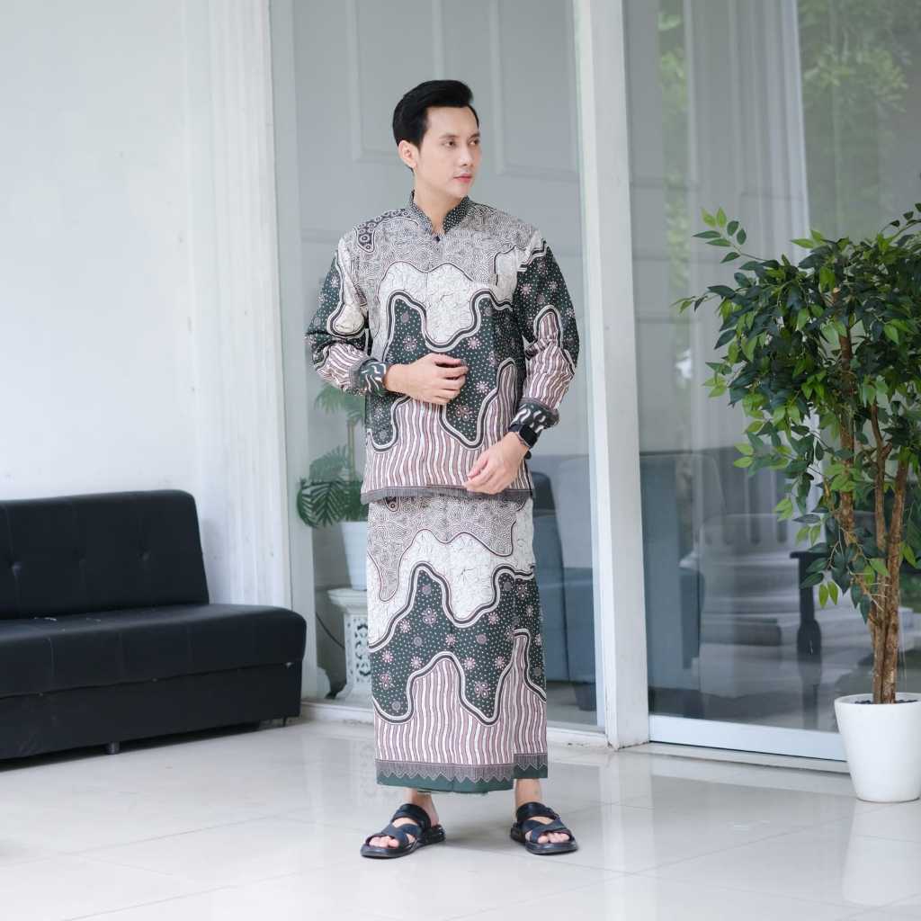 cover-SARUNG BATIK SOLO ABSTRAK TUA BATIKSOLOAMANAH-1