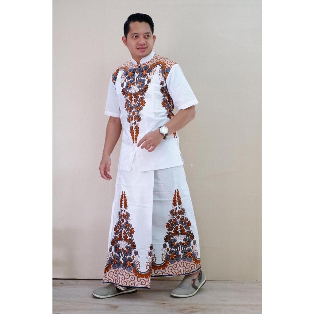 cover-SARUNG BATIK SOLO KEMBANG GUGUR PUTIH BATIKSOLOAMANAH-1