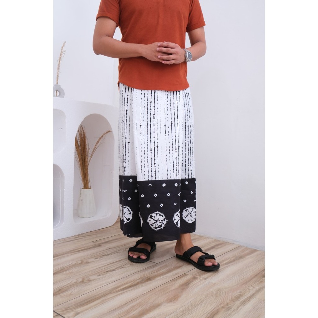 cover-SARUNG BATIK SOLO GARIS PERMATA BATIKSOLOAMANAH-1