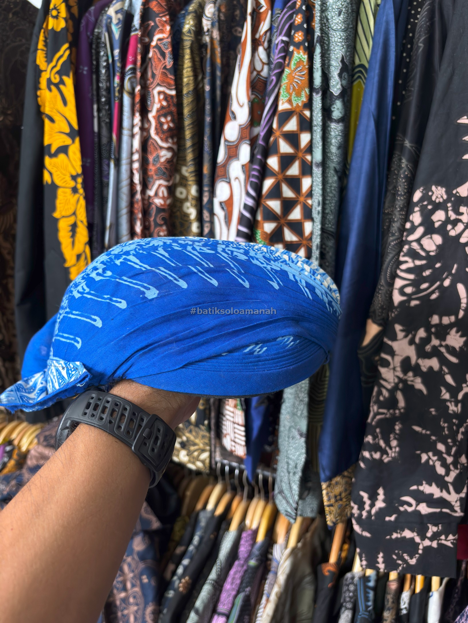 img-BLANGKON JOGJA ALUSAN SAMURAI BIRU PUTIH BISA DILIPAT-4