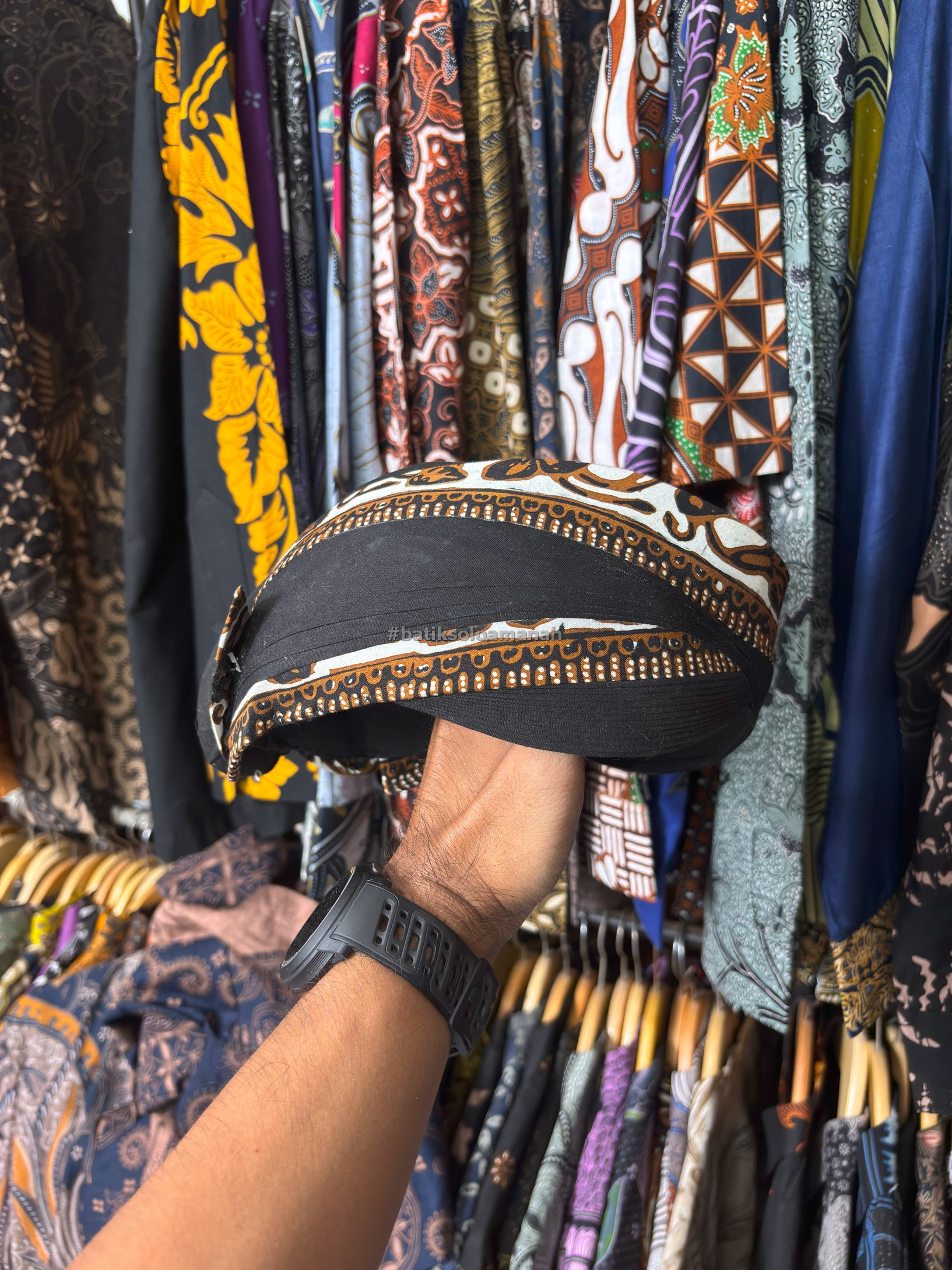 img-BLANGKON SOLO KSATRIAN KRATON MANGKUNEGARAN-4