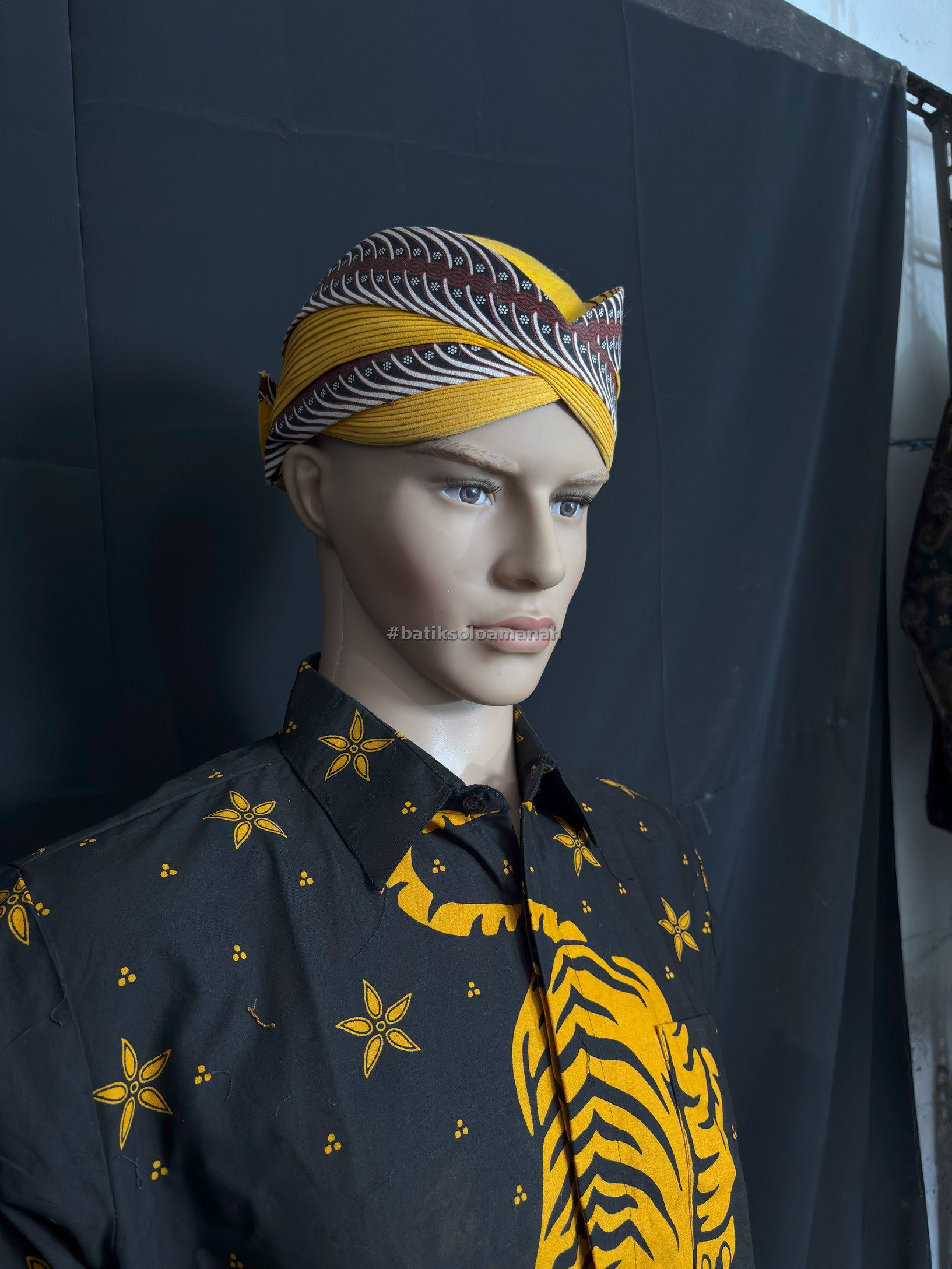 img-BLANGKON SOLO PERBAWAN WARNA KUNING-2