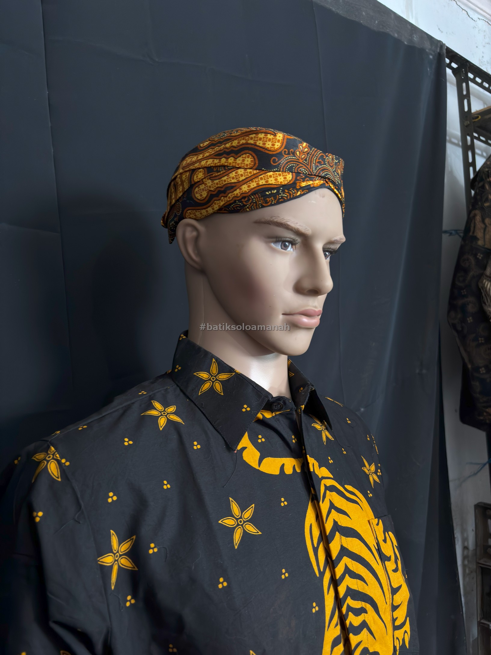 img-BLANGKON SOLO MOTIF PARANG SOGAN COKLAT-2