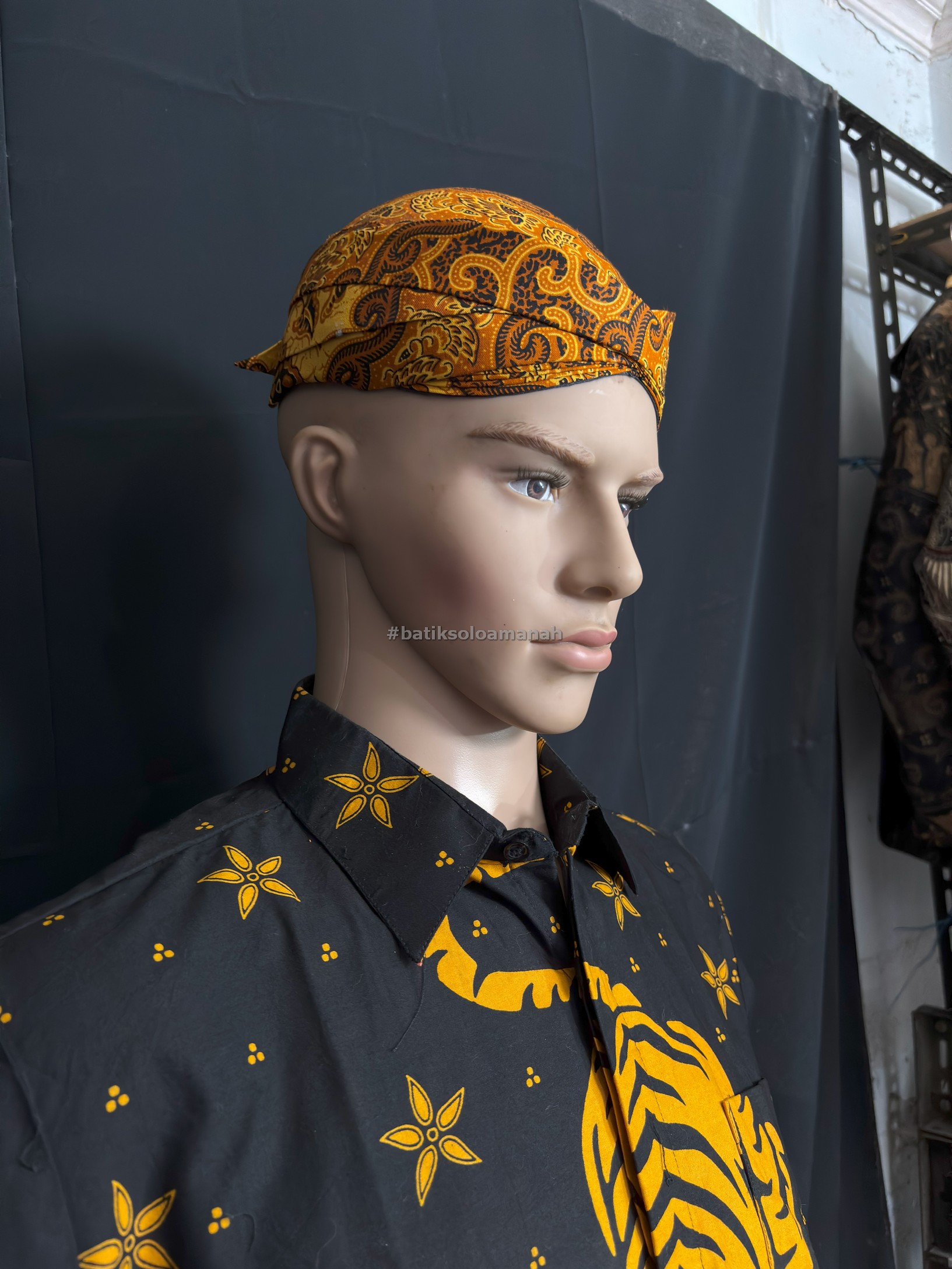 img-BLANGKON SOLO MOTIF UWER SOGAN COKLAT-2