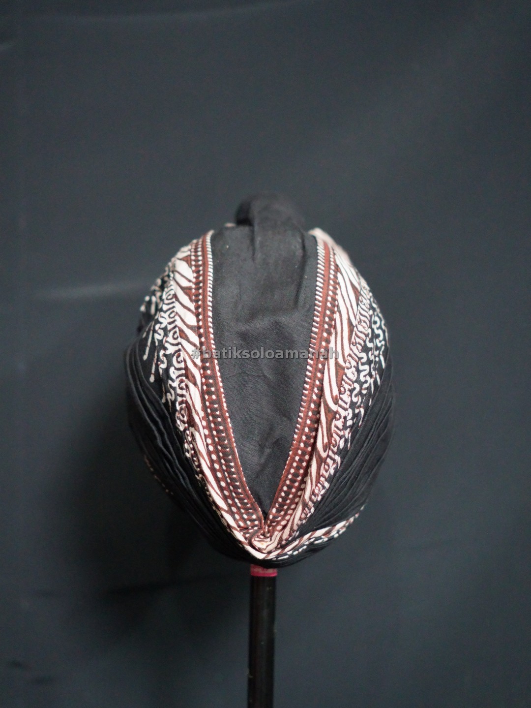 img-BLANGKON JOGJA LIPAT JEBEH PARANG PUTIH-4