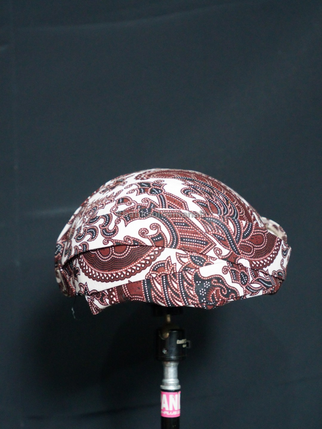 img-BLANGKON SOLO MOTIF SEMEN ROMO PUTIH-3