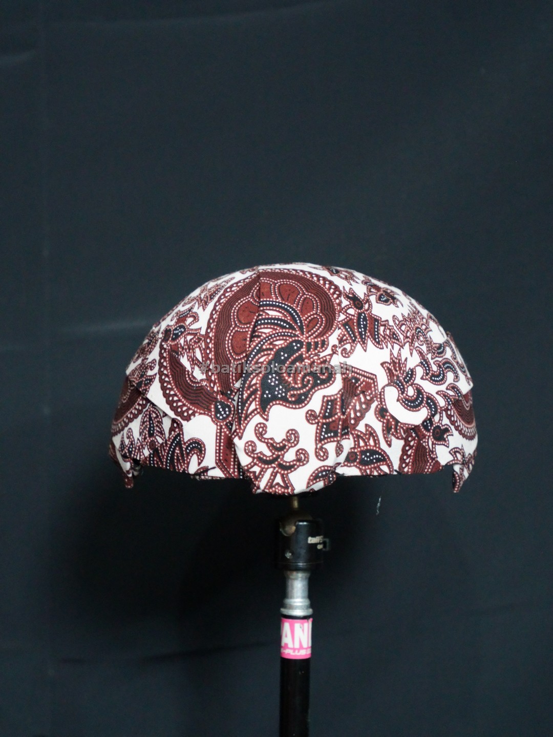 img-BLANGKON SOLO MOTIF SEMEN ROMO PUTIH-4